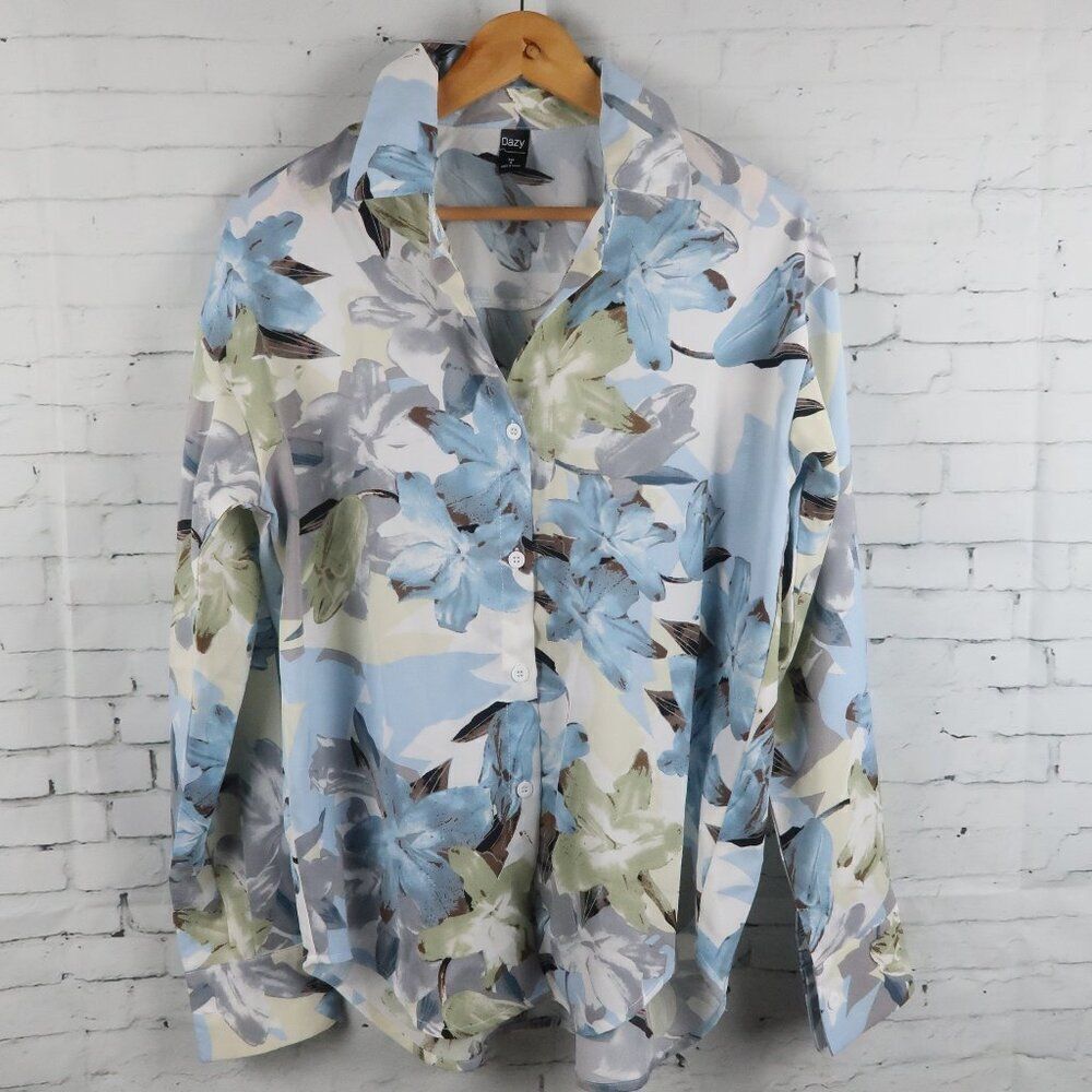 DAZY BLUE FLORAL LONG SLEEVE BUTTON DOWN TOP SIZE MEDIUM